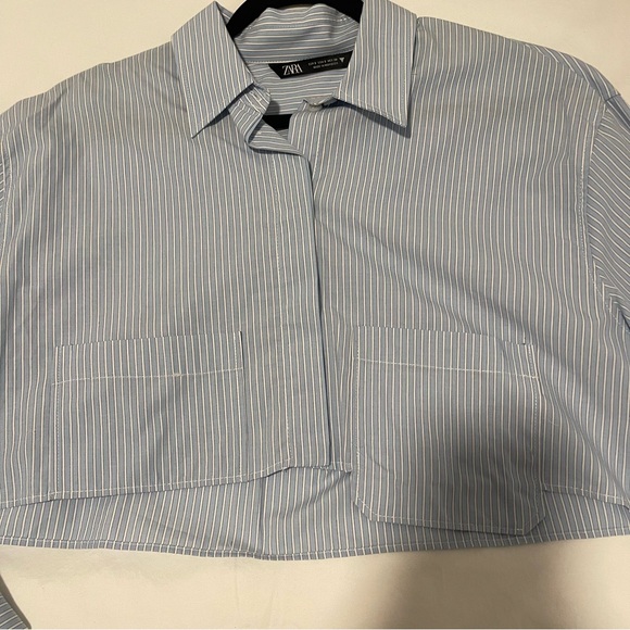 Cropped button down - Picture 2 of 3